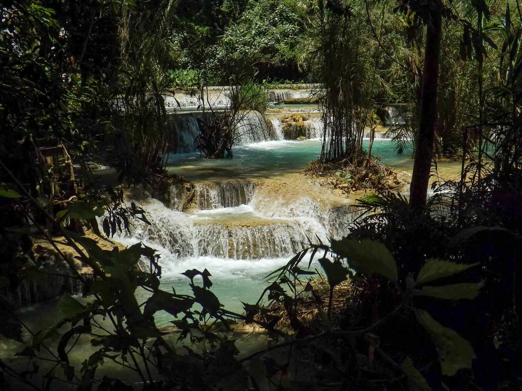 watervallen luang prabang
